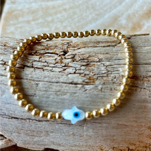 Hamsa Handmade 14k gold filled stretch mother of pearl Hamsa bracelet - Picture 1 of 12